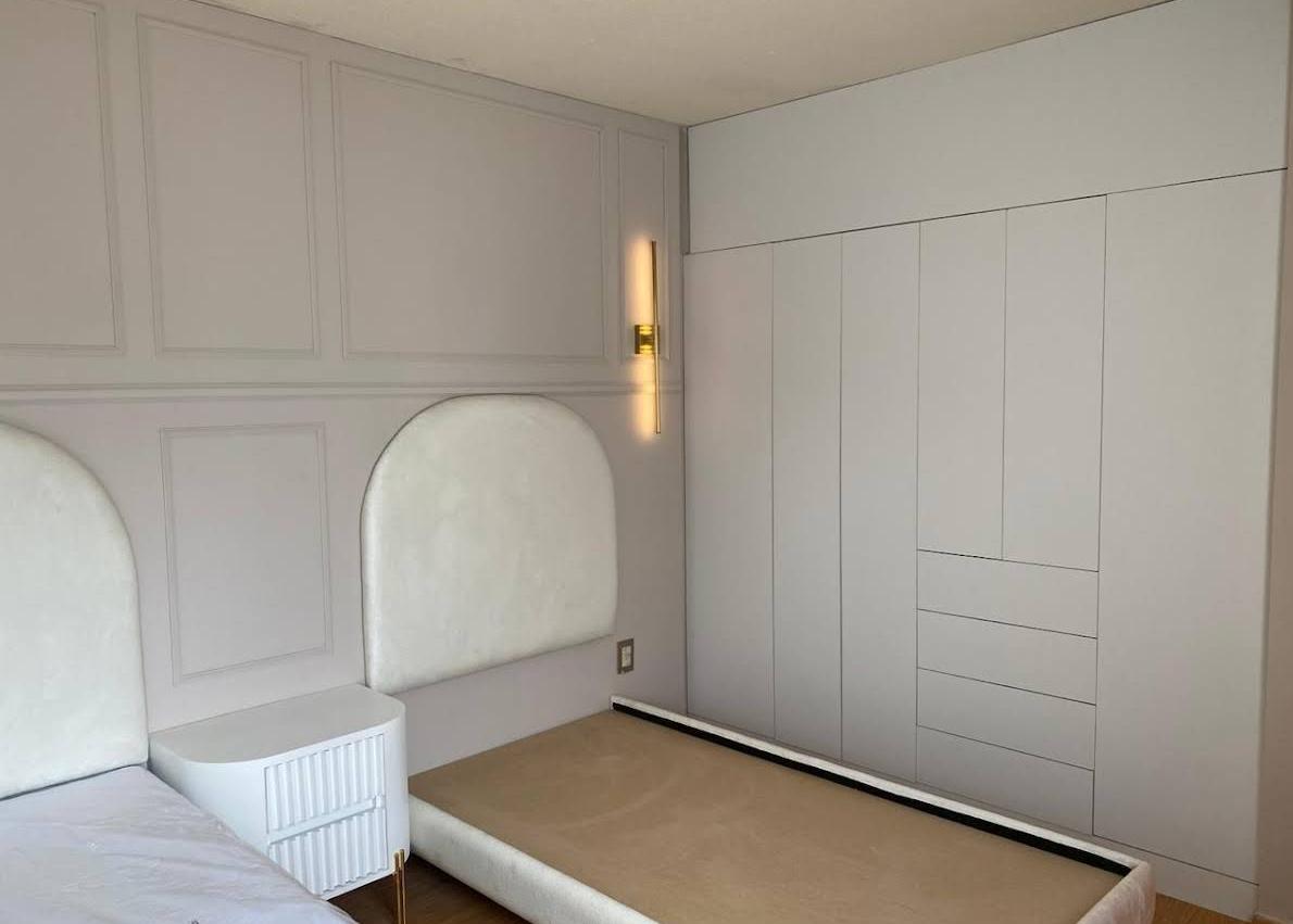 Dormitorio con camas gemelas